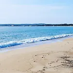 Acquamarina בית הארחה