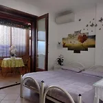 Acquamarina בית הארחה 3*