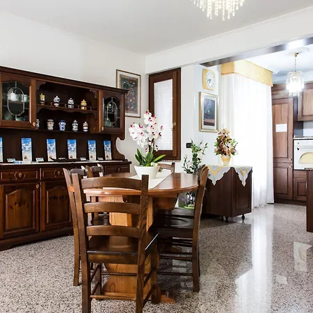 Acquamarina 3* אוריסטאנו