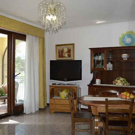 Guest house Acquamarina 2*