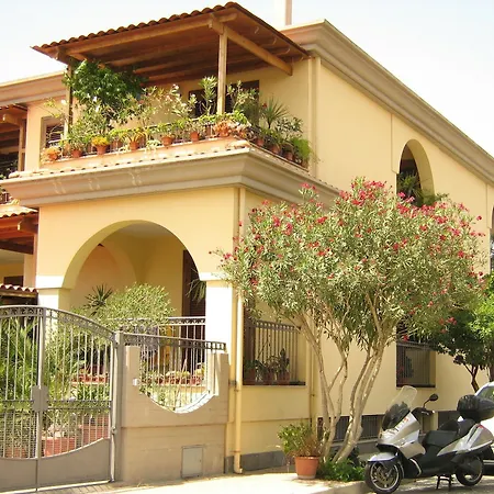 Guest house Acquamarina 2*